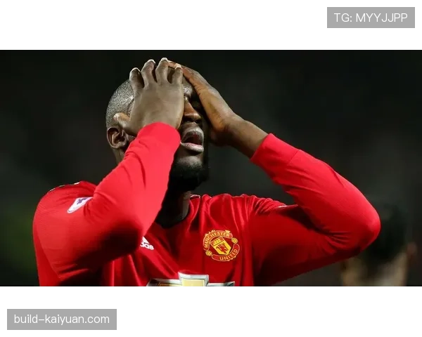 努涅斯与卢卡库：身体型前锋在对抗强度、冲击效率与禁区威胁机制上的结构性差异